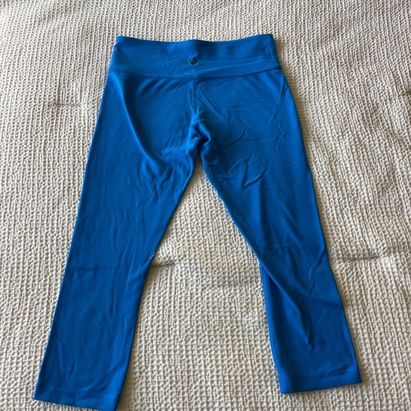 Blue Lululemon Capri Leggings - Picture 2 of 2